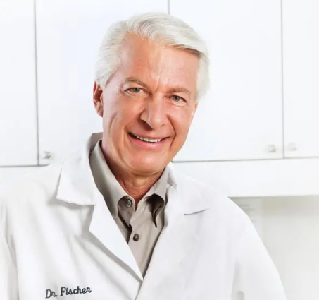 Dr. Fischer